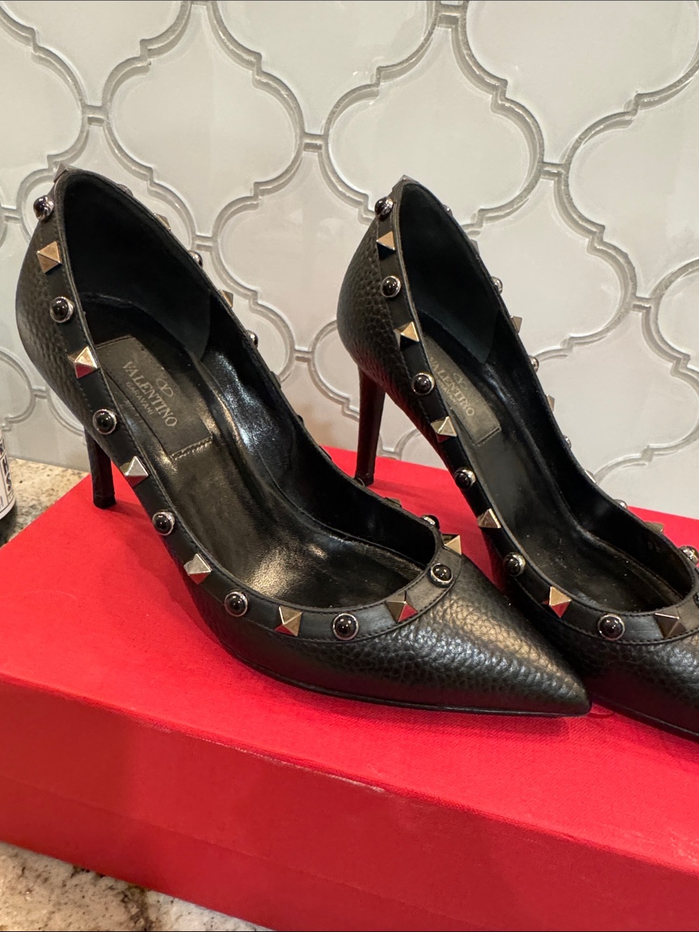Valentino Black Pebbled Leather Rockstud Pointed Pumps